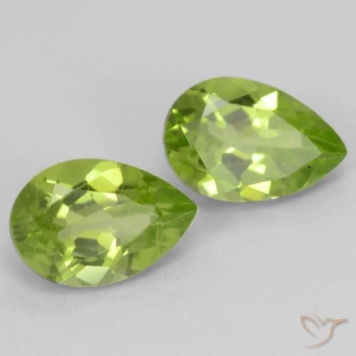 Gemme di Peridoto Verde chiaro e vivace naturale da 0.97 ct, Forma a pera, VVS-VS