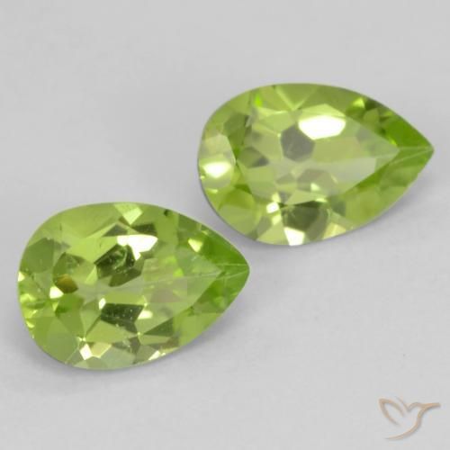 Gemme di Peridoto Verde chiaro e vivace naturale da 0.81 ct, Forma a pera, VVS-VS