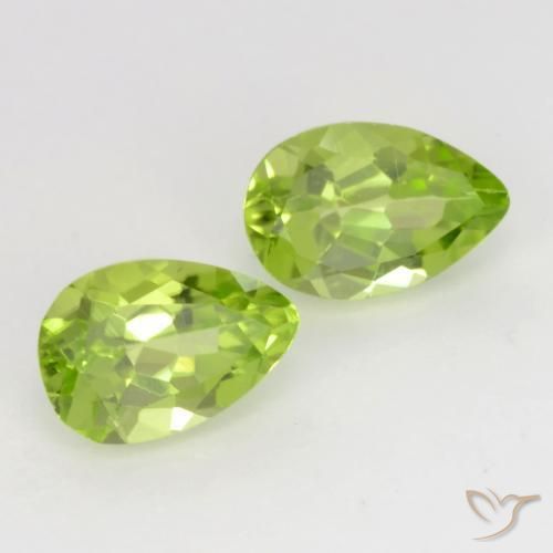 Gemme di Peridoto Verde chiaro e vivace naturale da 0.91 ct, Forma a pera, VVS-VS