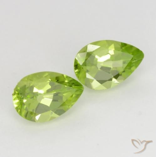 Gemme di Peridoto Verde chiaro e vivace naturale da 0.88 ct, Forma a pera, VVS-VS