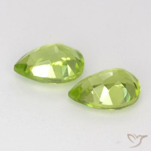Gemme di Peridoto Verde chiaro e vivace naturale da 1.01 ct, Forma a pera, VVS-VS