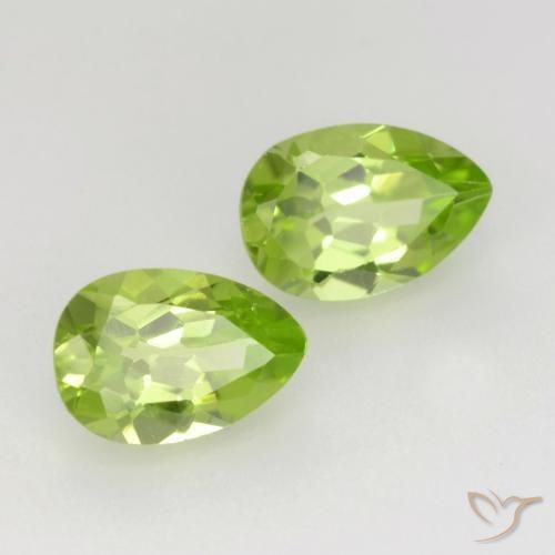 Gemme di Peridoto Verde chiaro e vivace naturale da 0.94 ct, Forma a pera, VVS-VS