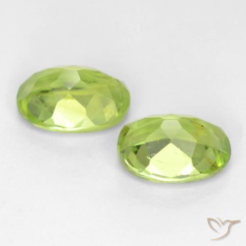 Gemme di Peridoto Verde chiaro e vivace naturale da 2.70 ct, Ovale, SI
