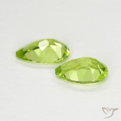 Gemme di Peridoto Verde giallastro naturale da 0.81 ct, Forma a pera, VVS-VS