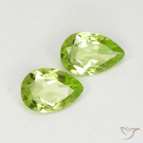 Gemme di Peridoto Verde chiaro e vivace naturale da 0.87 ct, Forma a pera, VVS-VS
