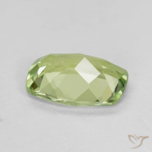 Peridoto Verde caldo naturale da 1.10 ct, Cuscino, VS