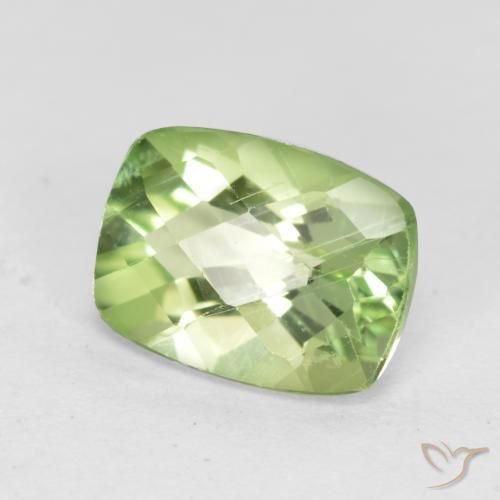 Peridoto Verde caldo naturale da 1.39 ct, Cuscino, VS