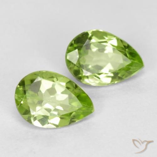 Gemme di Peridoto Verde chiaro e vivace naturale da 0.87 ct, Forma a pera, VVS-VS