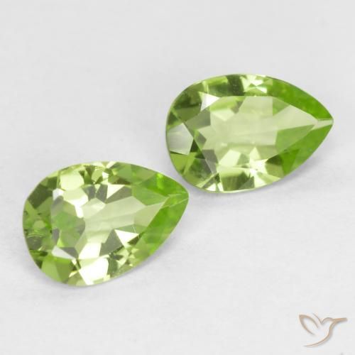 Gemme di Peridoto Verde chiaro e vivace naturale da 0.81 ct, Forma a pera, VVS-VS