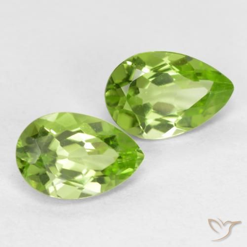 Gemme di Peridoto Verde chiaro e vivace naturale da 0.87 ct, Forma a pera, VVS-VS