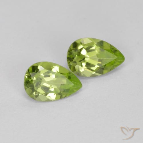 Gemme di Peridoto Verde acceso naturale da 0.84 ct, Forma a pera, VVS-VS