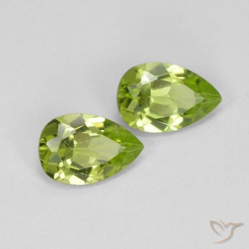 Gemme di Peridoto Verde medio naturale da 0.92 ct, Forma a pera, VS