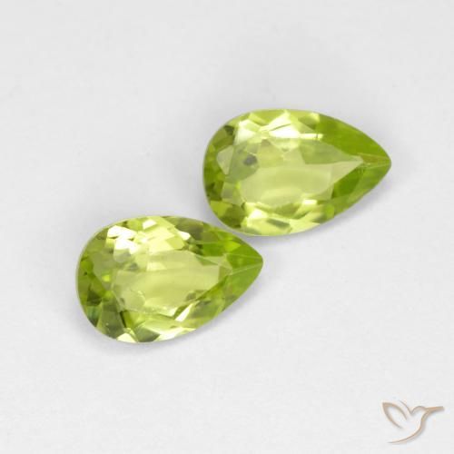 Gemme di Peridoto Verde medio naturale da 0.90 ct, Forma a pera, VVS-VS