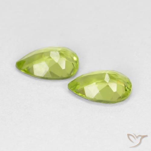 Gemme di Peridoto Verde medio naturale da 0.90 ct, Forma a pera, VVS-VS