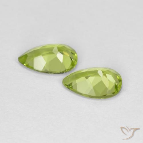 Gemme di Peridoto Verde medio naturale da 0.80 ct, Forma a pera, VVS-VS
