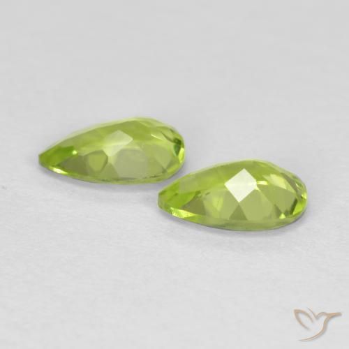 Gemme di Peridoto Verde medio naturale da 0.88 ct, Forma a pera, VVS-VS