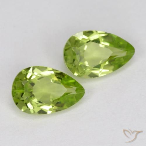 Gemme di Peridoto Verde medio naturale da 0.93 ct, Forma a pera, VVS-VS