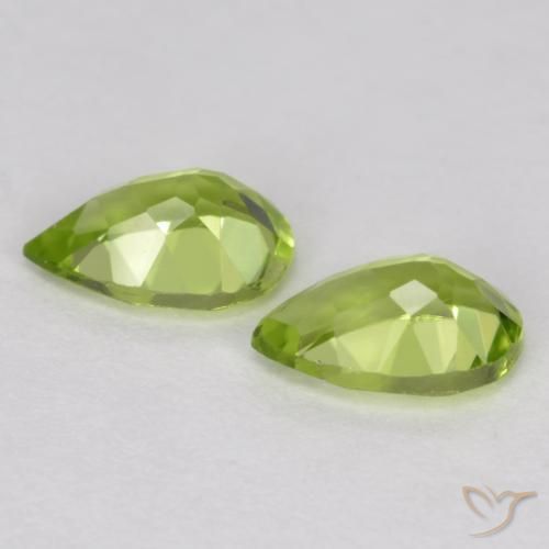 Gemme di Peridoto Verde medio naturale da 0.85 ct, Forma a pera, VVS-VS