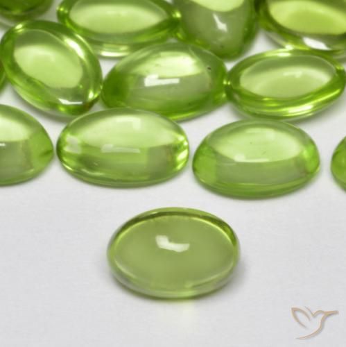 0.52ct Naturale Verde chiaro e vivace Peridoto, Ovale, Trasparente