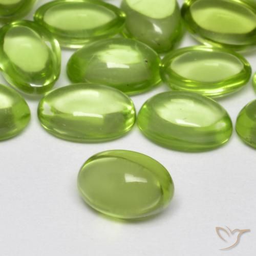 Peridoto Verde chiaro e vivace naturale da 0.52 ct, Ovale, Trasparente