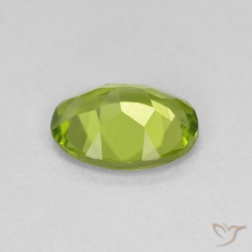 Peridoto Verde medio naturale da 1.82 ct, Taglio ovale, VS