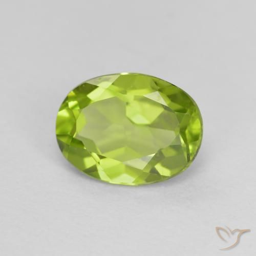 Peridoto Verde giallastro naturale da 1.35 ct, Ovale, VS