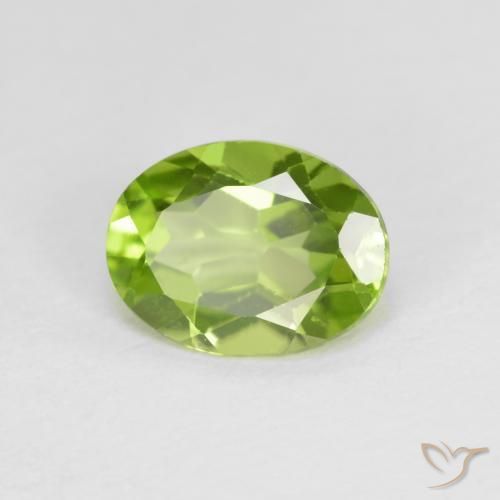 Peridoto Verde medio naturale da 1.35 ct, Ovale, VS