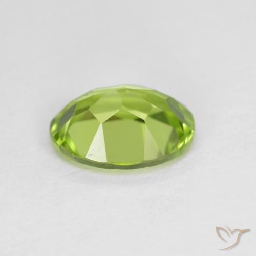 Peridoto Verde medio naturale da 1.35 ct, Ovale, VS