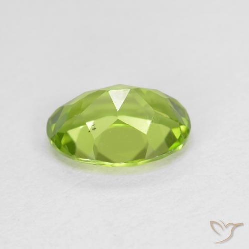 Peridoto Verde medio naturale da 1.45 ct, Ovale, VS
