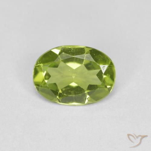 0.70ct Naturale Verde medio Peridoto, Ovale, VS