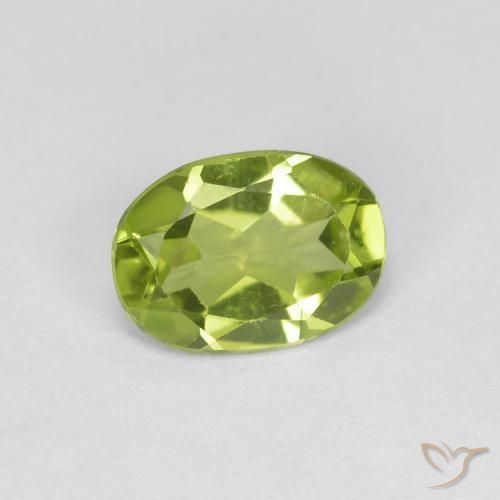 Peridoto Verde medio naturale da 0.70 ct, Ovale, VS