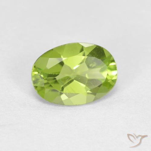 Peridoto Verde acceso naturale da 0.88 ct, Ovale, VS
