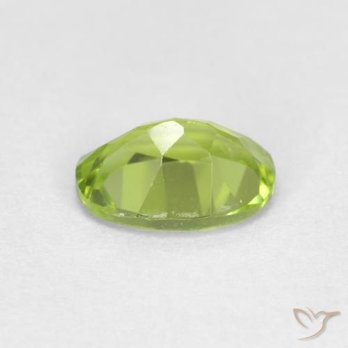 Peridoto Verde acceso naturale da 0.88 ct, Ovale, VS