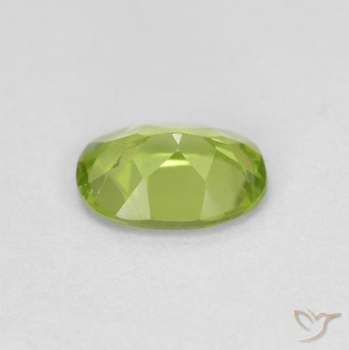 Peridoto Verde medio naturale da 0.80 ct, Ovale, VS
