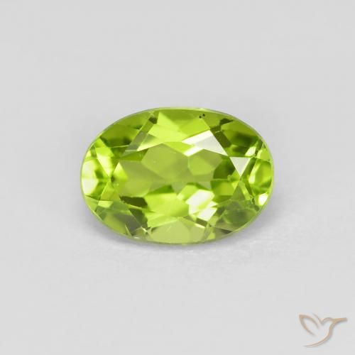 Peridoto Verde medio naturale da 1.08 ct, Ovale, VS