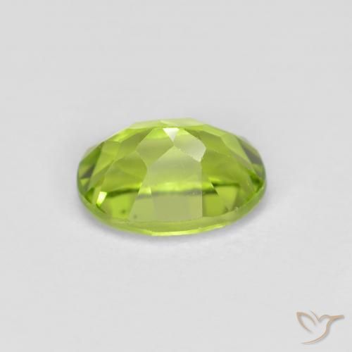 Peridoto Verde medio naturale da 1.08 ct, Ovale, VS