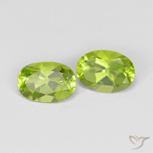 Gemme di Peridoto Verde medio naturale da 1.76 ct, Ovale, VS