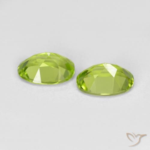 Gemme di Peridoto Verde medio naturale da 1.76 ct, Ovale, VS