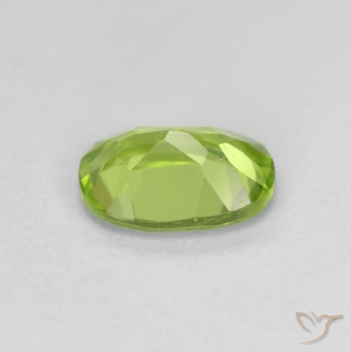 Peridoto Verde giallastro naturale da 0.89 ct, Ovale, VS