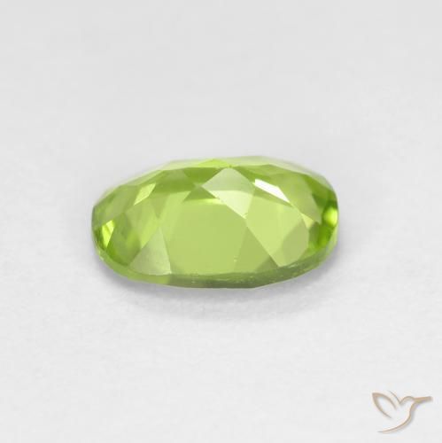 Peridoto Verde acceso naturale da 0.89 ct, Ovale, VS