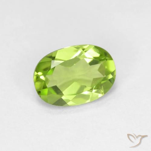 Peridoto Verde medio naturale da 0.85 ct, Ovale, VS