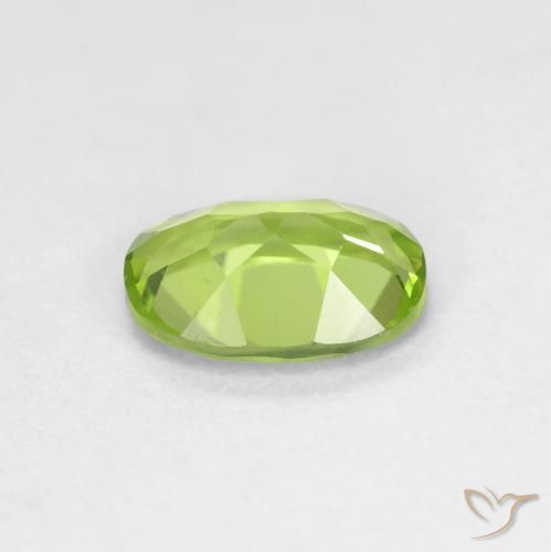 Peridoto Verde medio naturale da 0.85 ct, Ovale, VS