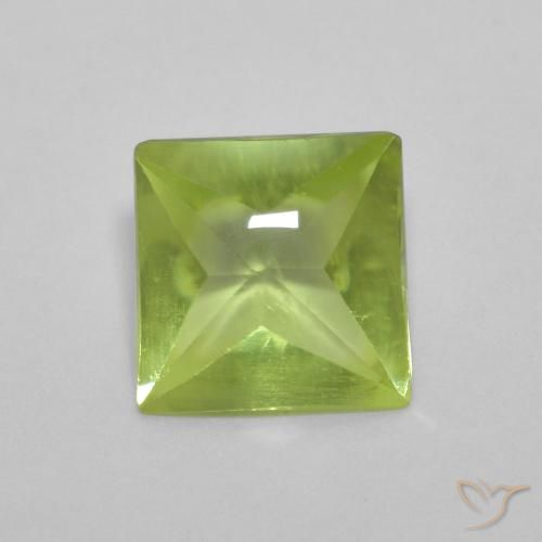 Peridoto Verde chiaro e vivace naturale da 0.93 ct, Quadrato, Trasparente