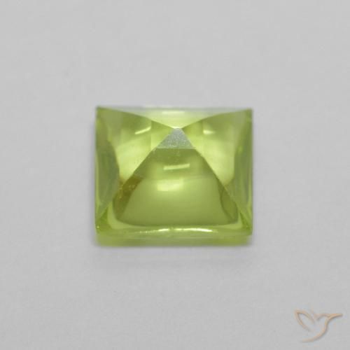 Peridoto Verde acceso naturale da 0.83 ct, Quadrato, Trasparente
