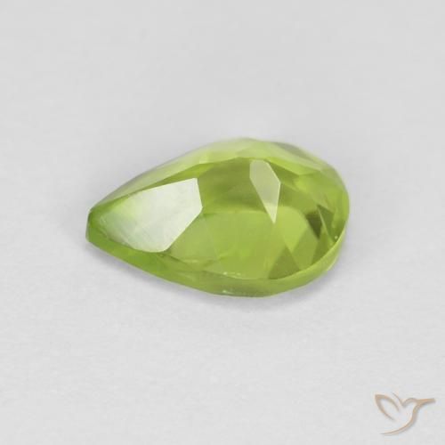 Peridoto Verde acceso naturale da 0.84 ct, Forma a pera, VS