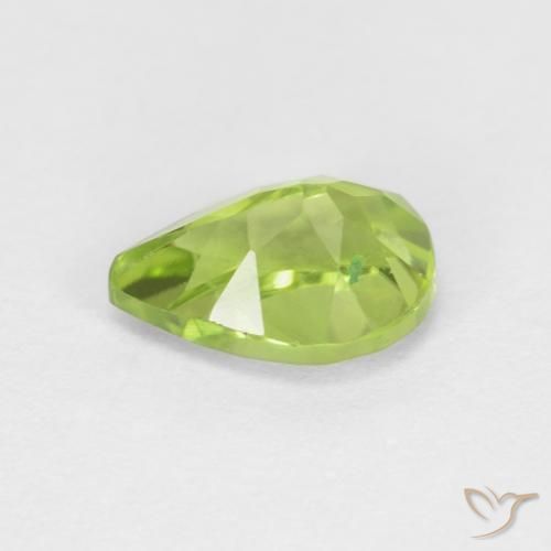 Peridoto Verde medio naturale da 0.87 ct, Forma a pera, VS