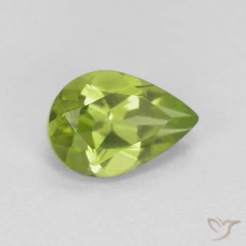 Peridoto Verde acceso naturale da 0.85 ct, Forma a pera, VS