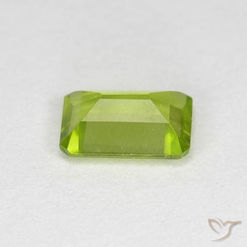Peridoto Verde giallastro vivace naturale da 0.95 ct, Ottagonale / Taglio smeraldo, VS