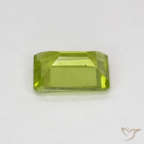 Peridoto Verde medio naturale da 1.03 ct, Ottagonale / Taglio smeraldo, VS