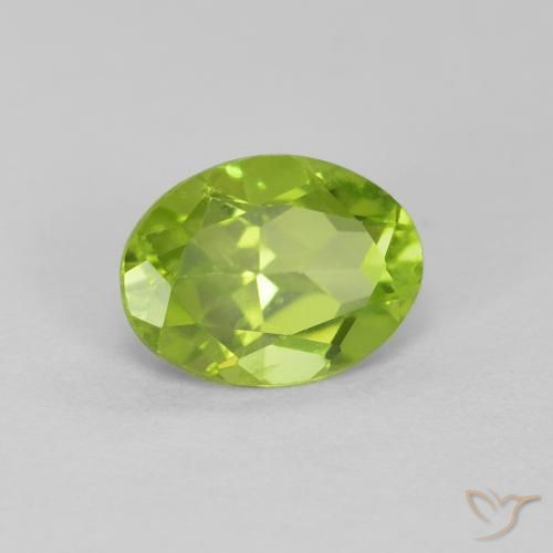 Peridoto Verde acceso naturale da 1.27 ct, Ovale, VS